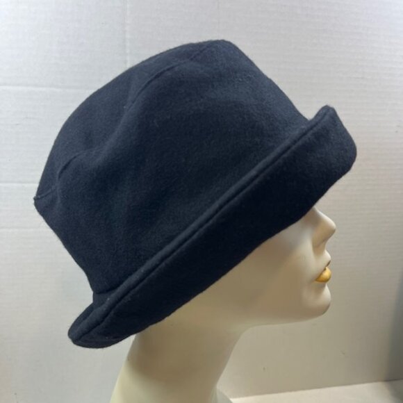 Liz Claiborne Woman's Black Wool Winter Bucket Hat Soft & Comfortable VGUC - Picture 3 of 12